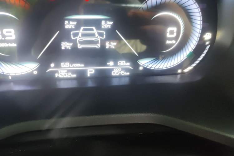 Used Geely Auto Emgrand 2022 4th Generation 1.5L CVT Luxury Model Odometer Close Up