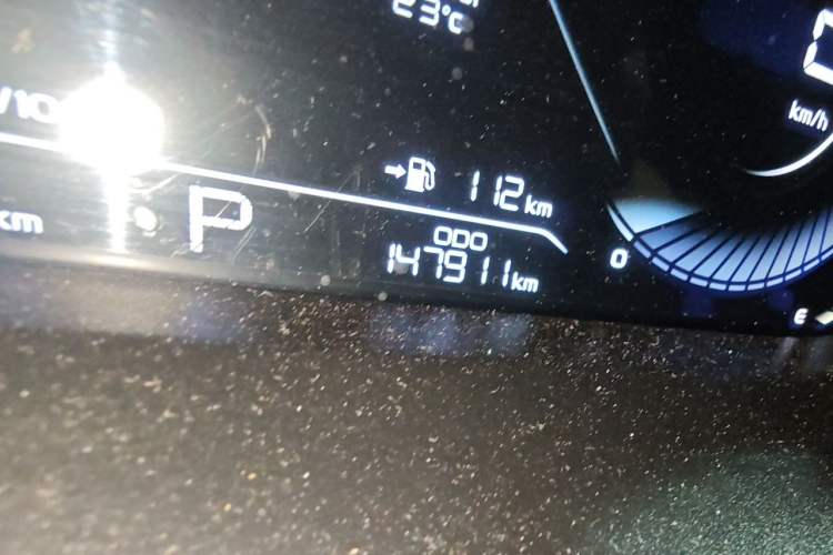 Used Geely Auto Emgrand 2022 4th Generation 1.5L CVT Luxury Model Odometer Close Up