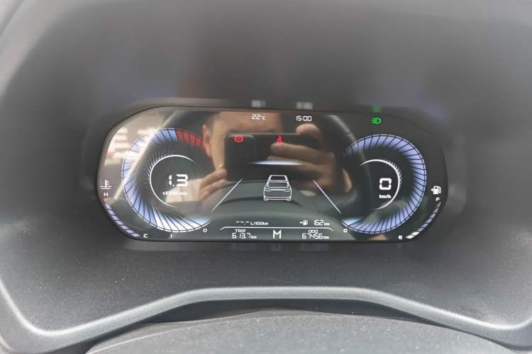 Used Geely Auto Emgrand 2022 4th Generation 1.5L Manual Elite Model Odometer Close Up
