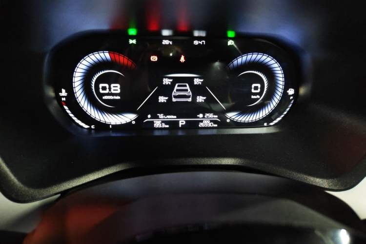 Used Geely Auto Emgrand 2022 4th Generation 1.5L CVT Flagship Model Odometer Close Up
