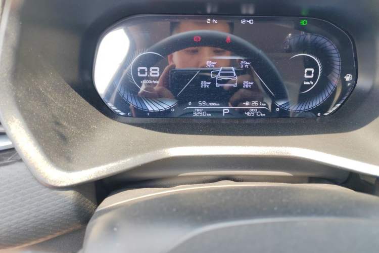 Used Geely Auto Emgrand 2022 4th Generation 1.5L CVT Luxury Model Odometer Close Up