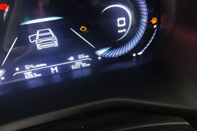Used Geely Auto Emgrand 2022 4th Generation 1.5L Manual Luxury Model Odometer Close Up
