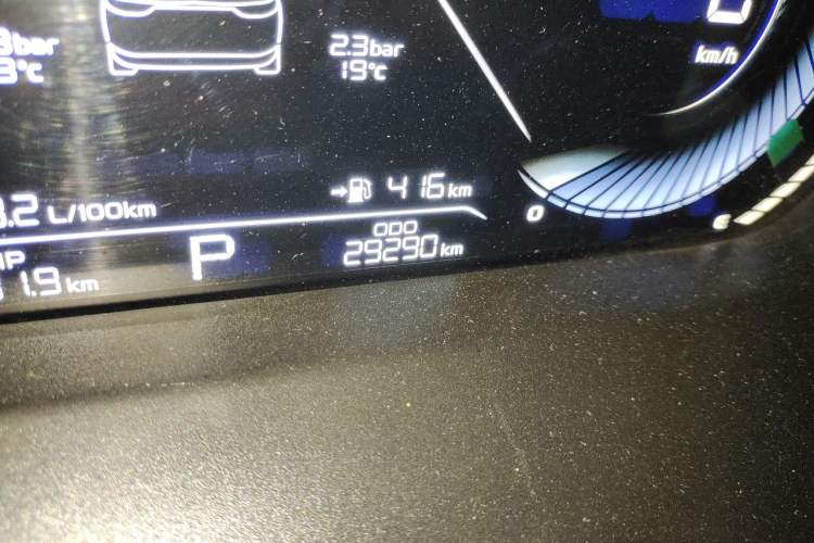 Used Geely Auto Emgrand 2022 4th Generation 1.5L CVT Flagship Model Odometer Close Up