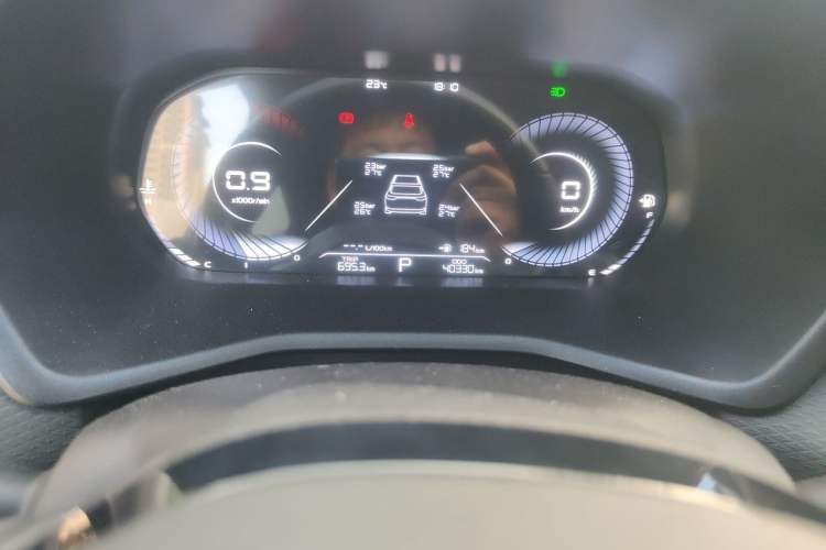 Used Geely Auto Emgrand 2022 4th Generation 1.5L CVT Elite Model Odometer Close Up
