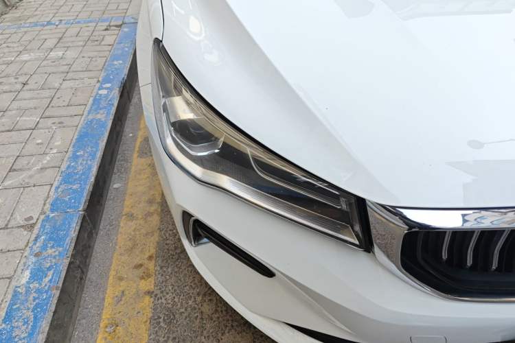 Used Geely Auto Emgrand 2022 4th Generation 1.5L CVT Luxury Model Right Front Headlight