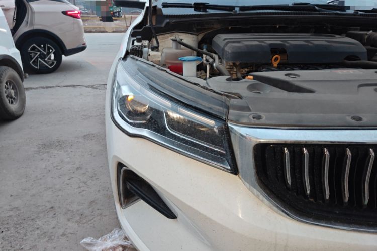 Used Geely Auto Emgrand 2022 4th Generation 1.5L CVT Luxury Model Right Front Headlight