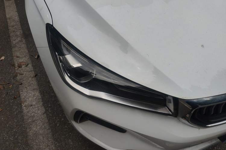 Used Geely Auto Emgrand 2022 4th Generation 1.5L CVT Elite Model Right Front Headlight