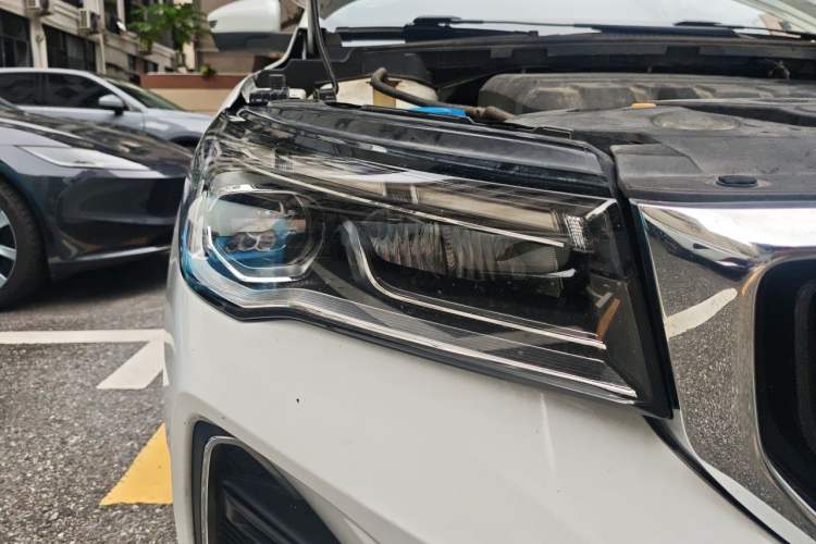 Used Geely Auto Emgrand 2022 4th Generation 1.5L CVT Luxury Model Right Front Headlight