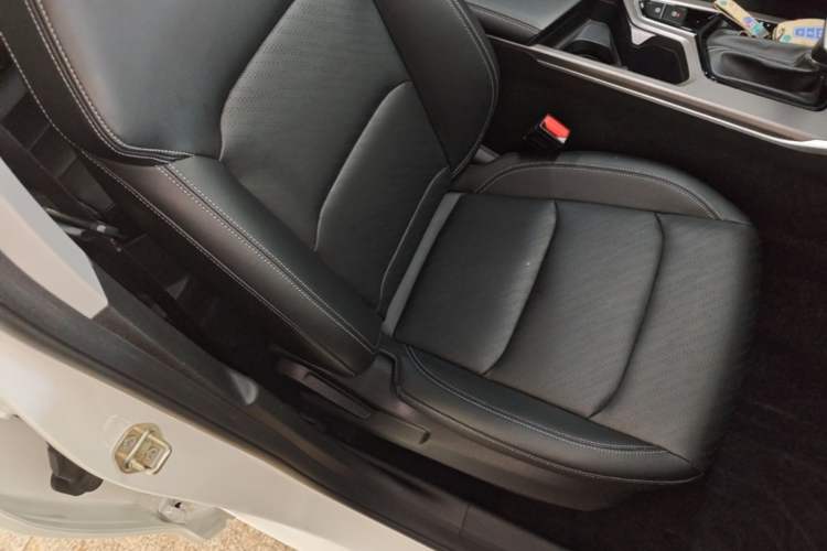 Used Geely Auto Emgrand 2022 4th Generation 1.5L CVT Luxury Model Right Front Seat