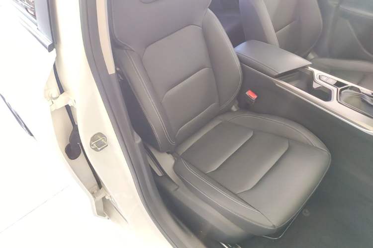 Used Geely Auto Emgrand 2022 4th Generation 1.5L CVT Luxury Model Right Front Seat