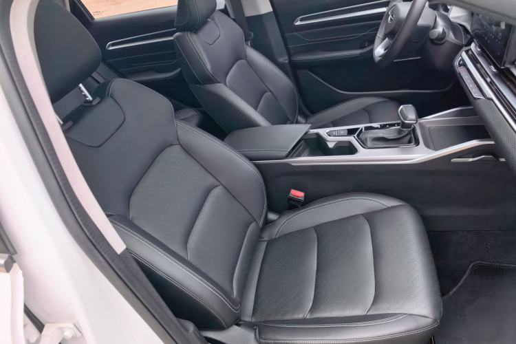 Used Geely Auto Emgrand 2022 4th Generation 1.5L CVT Luxury Model Right Front Seat