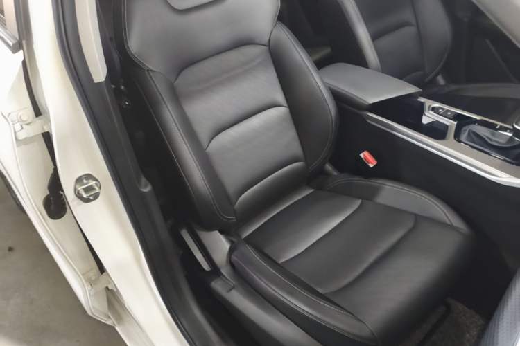 Used Geely Auto Emgrand 2022 4th Generation 1.5L CVT Luxury Model Right Front Seat