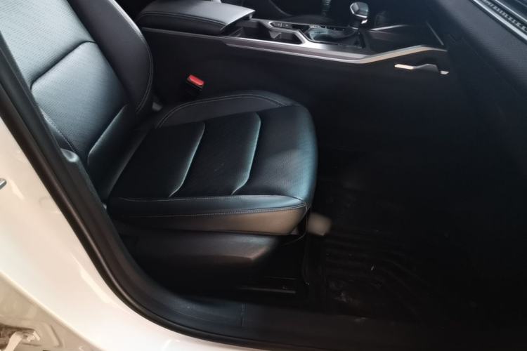 Used Geely Auto Emgrand 2022 4th Generation 1.5L CVT Luxury Model Right Front Seat