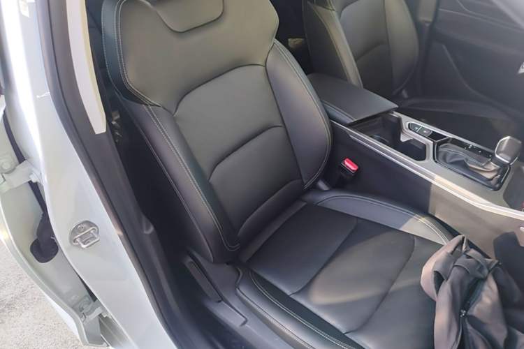 Used Geely Auto Emgrand 2022 4th Generation 1.5L CVT Luxury Model Right Front Seat