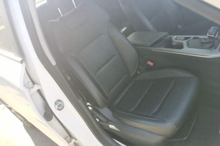 Used Geely Auto Emgrand 2022 4th Generation 1.5L CVT Luxury Model Right Front Seat