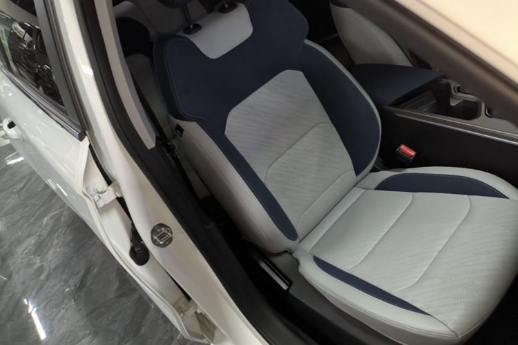Used Geely Auto Emgrand 2022 4th Generation 1.5L CVT Flagship Model Right Front Seat