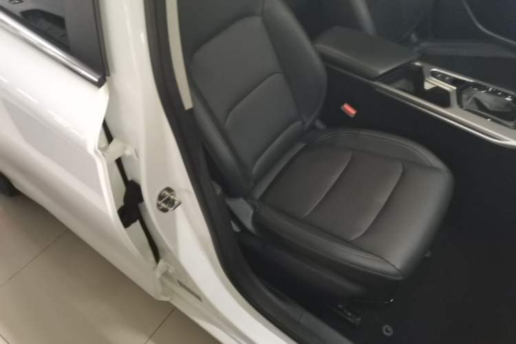 Used Geely Auto Emgrand 2022 4th Generation 1.5L CVT Luxury Model Right Front Seat