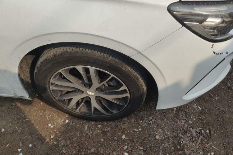 Used Geely Auto Emgrand 2022 4th Generation 1.5L Manual Elite Model Right Front Wheel Hub