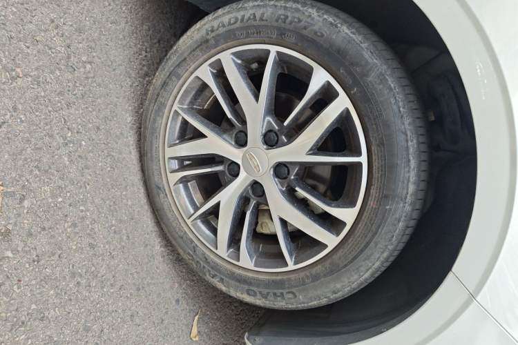 Used Geely Auto Emgrand 2022 4th Generation 1.5L Manual Elite Model Right Front Wheel Hub