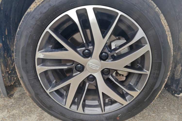Used Geely Auto Emgrand 2022 4th Generation 1.5L Manual Elite Model Right Front Wheel Hub