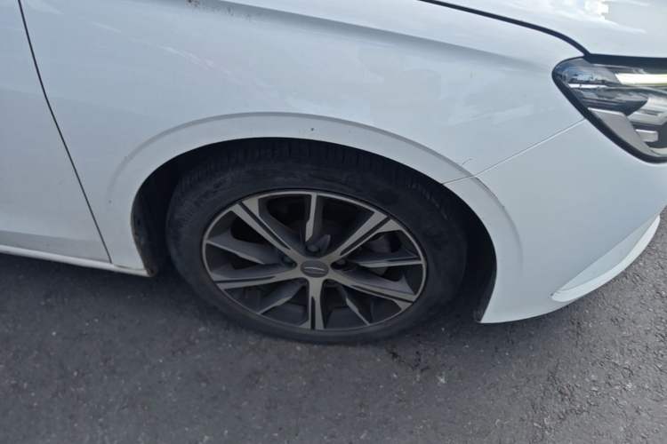 Used Geely Auto Emgrand 2022 4th Generation 1.5L CVT Luxury Model Right Front Wheel Hub