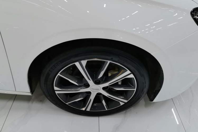 Used Geely Auto Emgrand 2022 4th Generation 1.5L CVT Luxury Model Right Front Wheel Hub