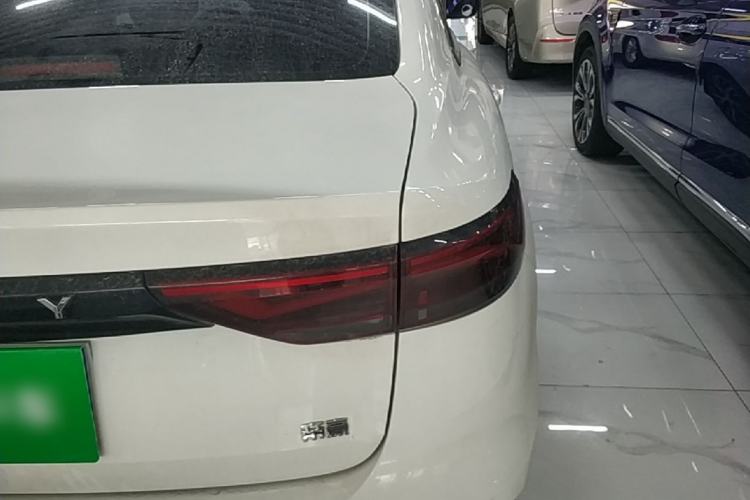 Used Geely Auto Emgrand 2022 4th Generation 1.5L Manual Elite Model Right Rear Taillight