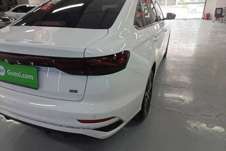 Used Geely Auto Emgrand 2022 4th Generation 1.5L CVT Luxury Model Right Rear Taillight
