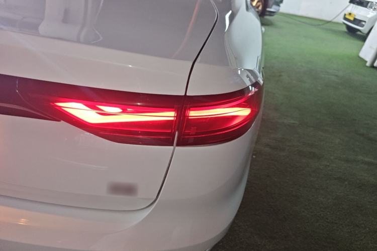 Used Geely Auto Emgrand 2022 4th Generation 1.5L Manual Luxury Model Right Rear Taillight