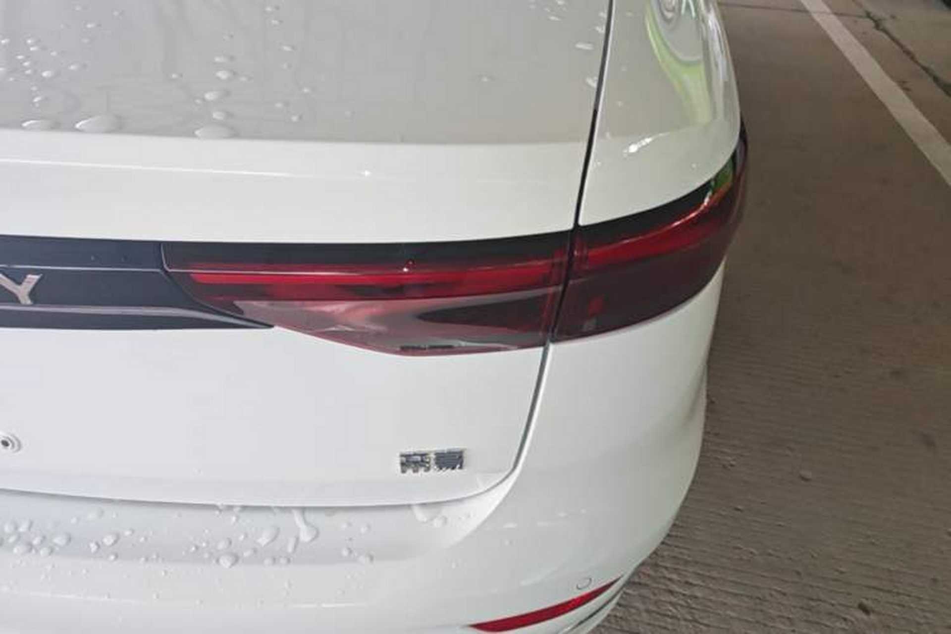 Used Geely Auto Emgrand 2022 4th Generation 1.5L CVT Elite Model Right Rear Taillight