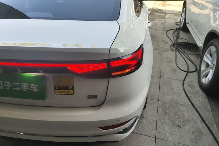 Used Geely Auto Emgrand 2022 4th Generation 1.5L CVT Luxury Model Right Rear Taillight