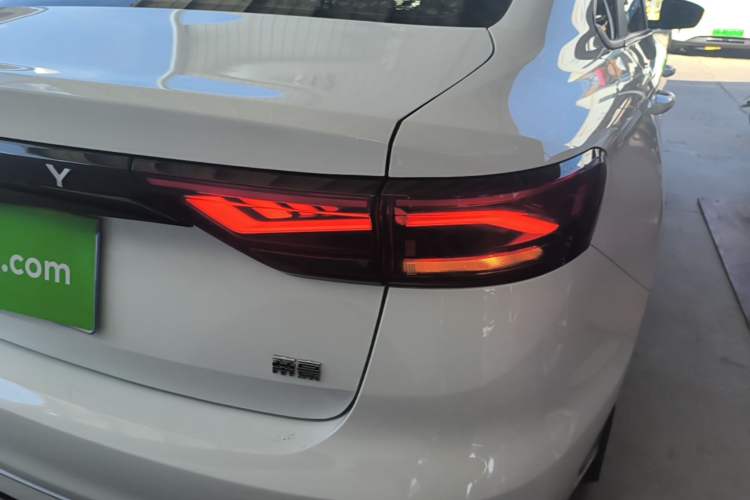 Used Geely Auto Emgrand 2022 4th Generation 1.5L Manual Elite Model Right Rear Taillight