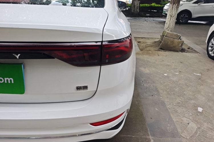 Used Geely Auto Emgrand 2022 4th Generation 1.5L CVT Luxury Model Right Rear Taillight