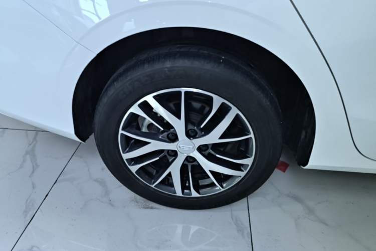 Used Geely Auto Emgrand 2022 4th Generation 1.5L CVT Elite Model Right Rear Wheel Hub