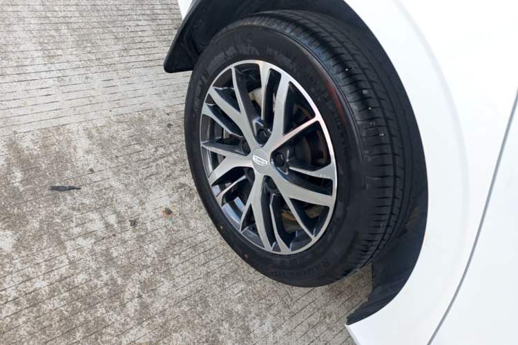 Used Geely Auto Emgrand 2022 4th Generation 1.5L CVT Elite Model Right Rear Wheel Hub