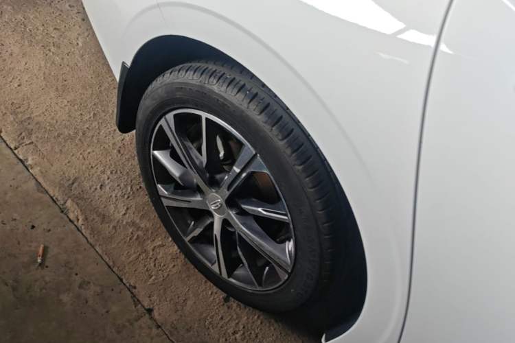 Used Geely Auto Emgrand 2022 4th Generation 1.5L CVT Luxury Model Right Rear Wheel Hub