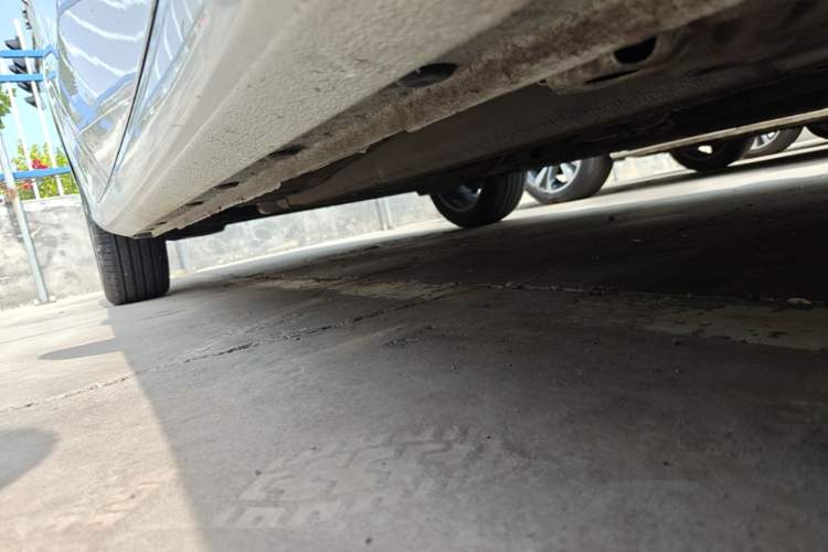 Used Geely Auto Emgrand 2022 4th Generation 1.5L CVT Luxury Model Right Side Sill