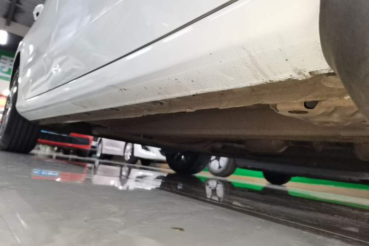 Used Geely Auto Emgrand 2022 4th Generation 1.5L CVT Luxury Model Right Side Sill