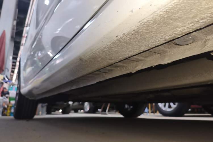 Used Geely Auto Emgrand 2022 4th Generation 1.5L CVT Luxury Model Right Side Sill