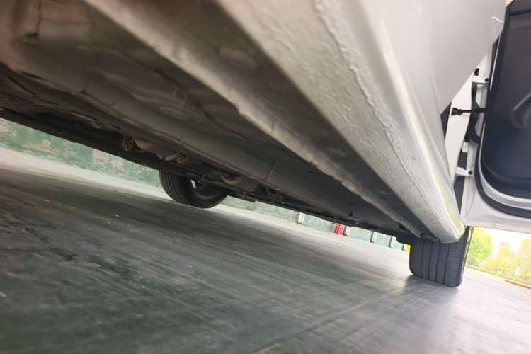 Used Geely Auto Emgrand 2022 4th Generation 1.5L CVT Flagship Model Right Side Sill