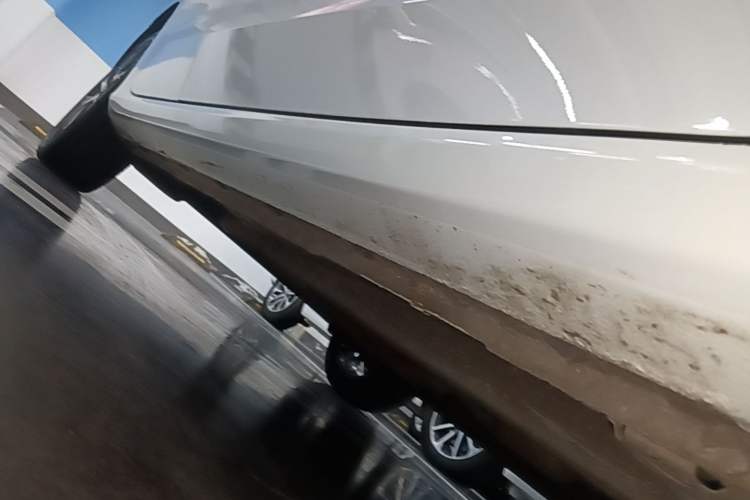 Used Geely Auto Emgrand 2022 4th Generation 1.5L CVT Luxury Model Right Side Sill