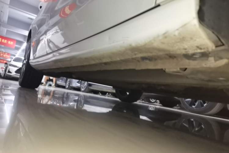 Used Geely Auto Emgrand 2022 4th Generation 1.5L CVT Luxury Model Right Side Sill