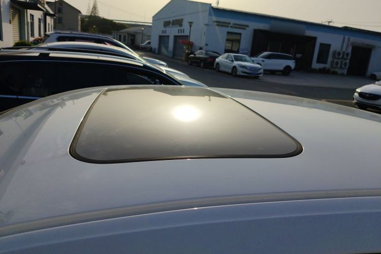 Used Geely Auto Emgrand 2022 4th Generation 1.5L CVT Luxury Model Roof