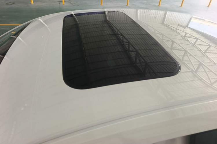 Used Geely Auto Emgrand 2022 4th Generation 1.5L CVT Flagship Model Roof