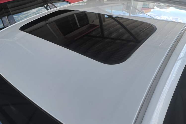 Used Geely Auto Emgrand 2022 4th Generation 1.5L Manual Elite Model Roof