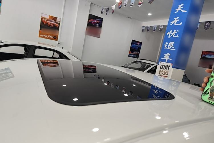 Used Geely Auto Emgrand 2022 4th Generation 1.5L CVT Flagship Model Roof