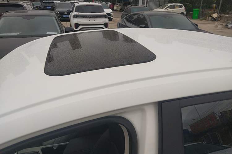 Used Geely Auto Emgrand 2022 4th Generation 1.5L CVT Luxury Model Roof