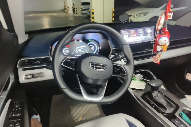 Used Geely Auto Emgrand 2022 4th Generation 1.5L CVT Flagship Model Steering Wheel