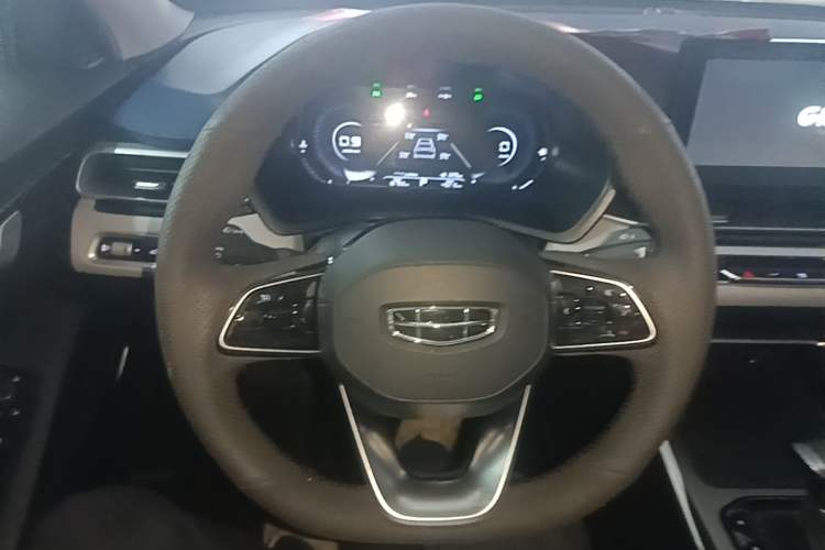 Used Geely Auto Emgrand 2022 4th Generation 1.5L CVT Flagship Model Steering Wheel
