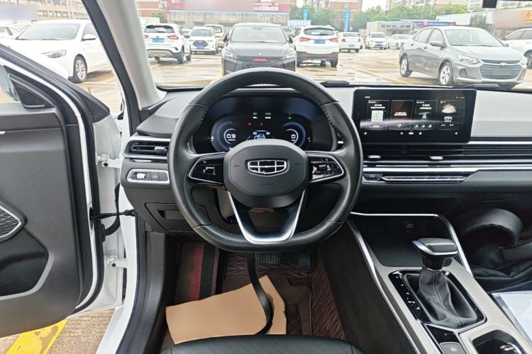 Used Geely Auto Emgrand 2022 4th Generation 1.5L CVT Elite Model Steering Wheel